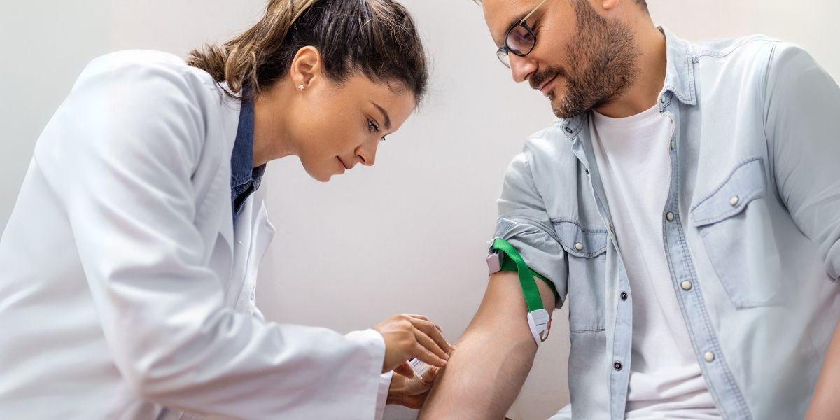 ¿Cómo elegir la mejor clínica para realizar el examen médico para la visa de residencia?