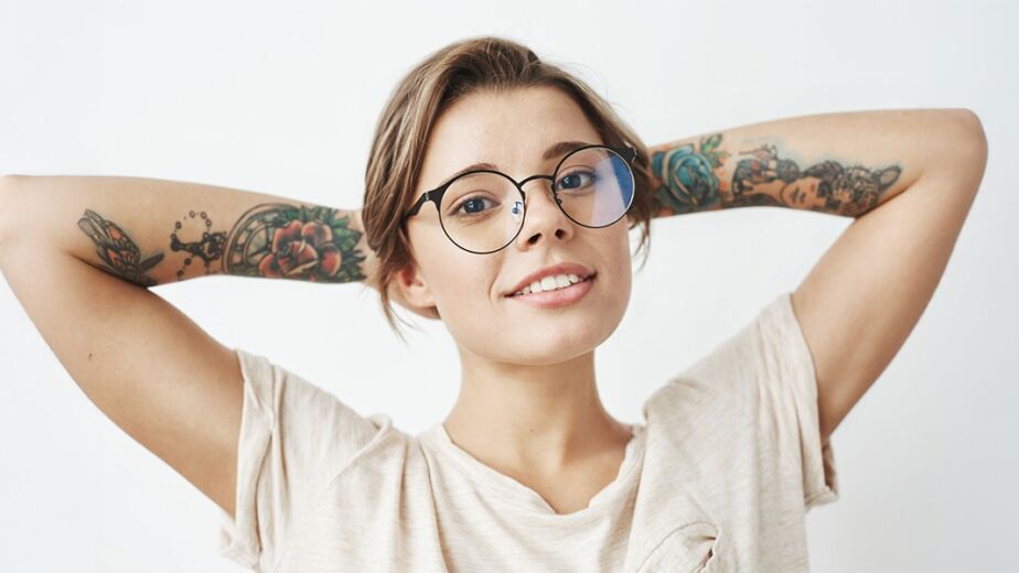 tatuajes-y-el-proceso-del-examen-medico-consular