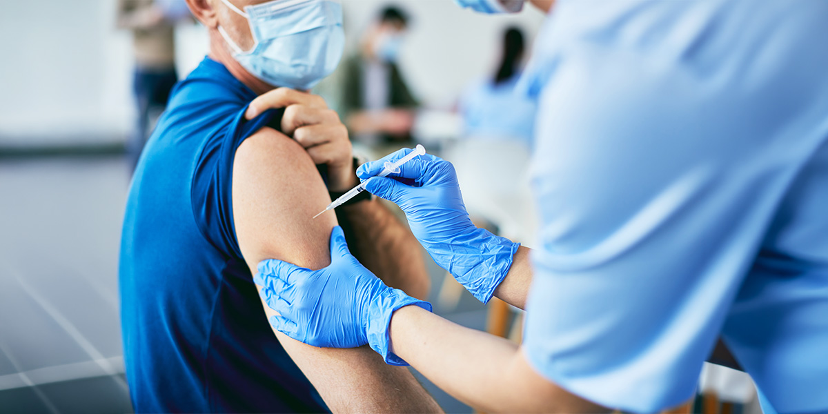 Vacunas antes de tu examen médico migratorio: ¿Cuánto tiempo debes esperar para aplicarlas?